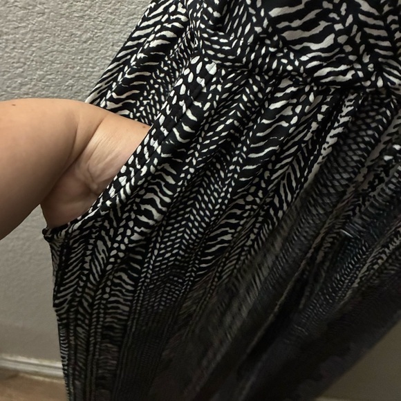 Robin Piccone Black & White Abstract Print Halter Jumpsuit Cover-Up S - Picture 8 of 14